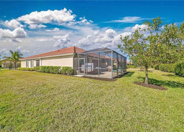 Property at 4338 Dutchess Park Rd, Fort Myers, FL 33916, 2 beds, 2 baths
