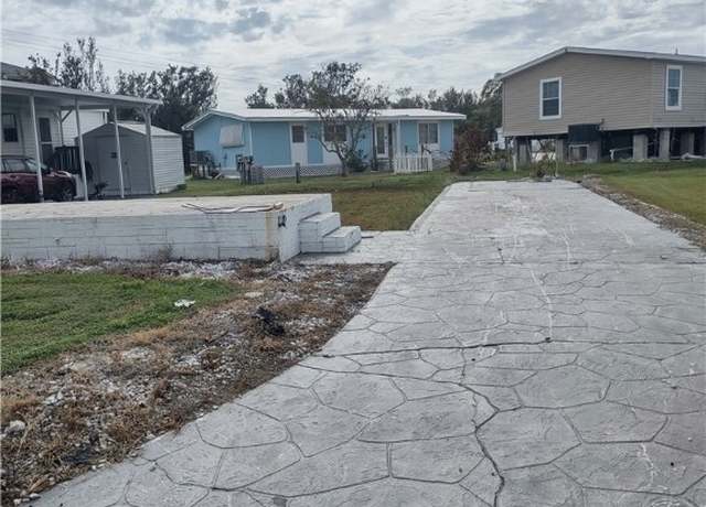 Property at 332 Rosa Lee Ave, Fort Myers, FL 33908
