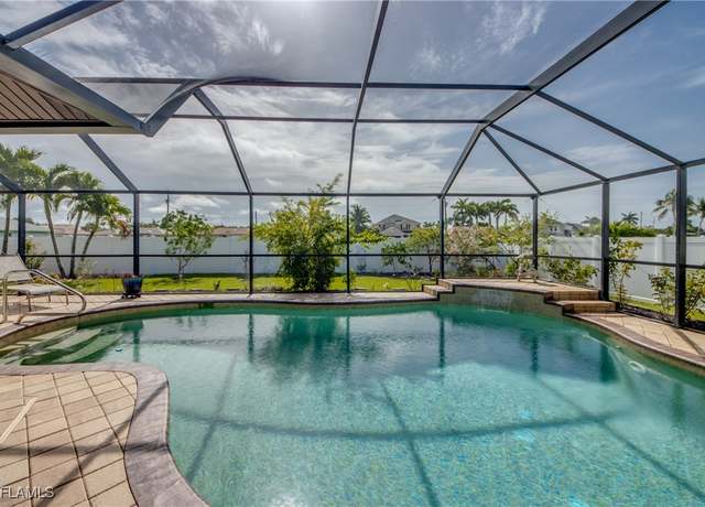 Property at 4425 SW 14th Pl, Cape Coral, FL 33914, 3 beds, 2 baths