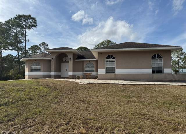 Property at 430 S Datil St, Clewiston, FL 33440, 3 beds, 2 baths