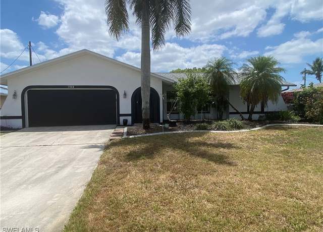 Property at 702 SE 36th St, Cape Coral, FL 33904, 3 beds, 2 baths
