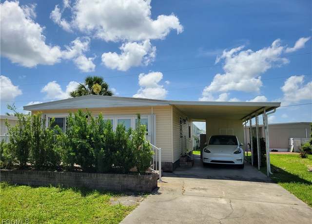 Property at 5502 Sir Walter Way, North Fort Myers, FL 33917, 2 beds, 2 baths