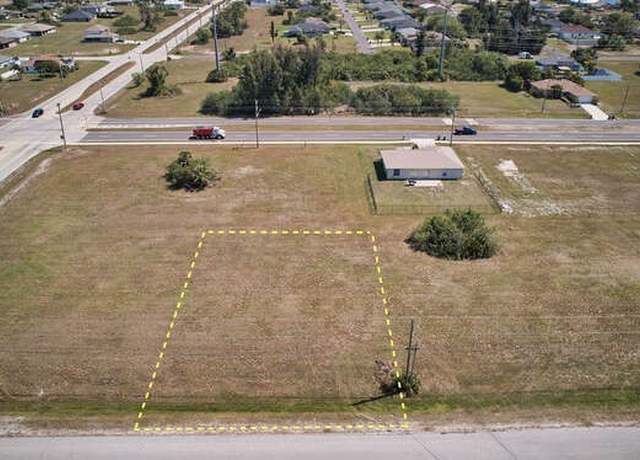 Property at 9 SW 24th Pl, Cape Coral, FL 33991