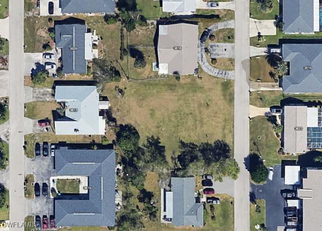 Property at 3624 SE 10th Ave, Cape Coral, FL 33904