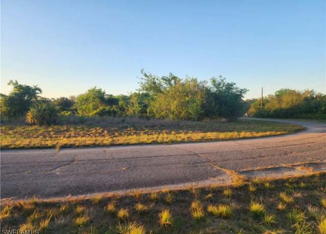 Property at 314 Phoenix Ter, Labelle, FL 33935