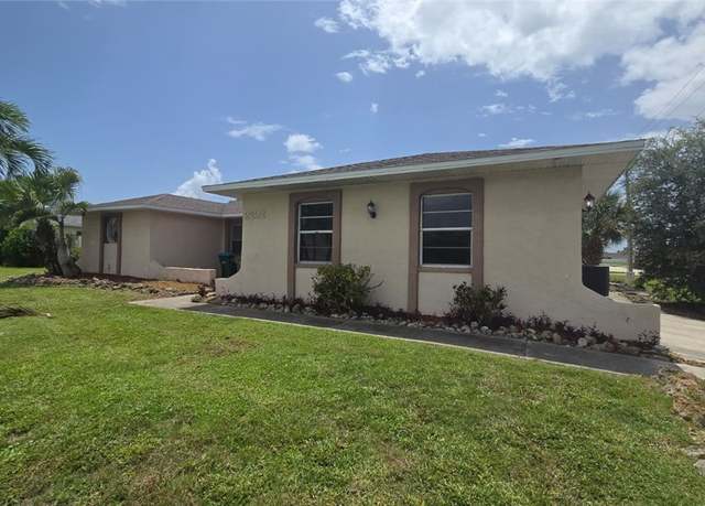 Property at 2202 SE 8th Pl, Cape Coral, FL 33990, 4 beds, 2 baths
