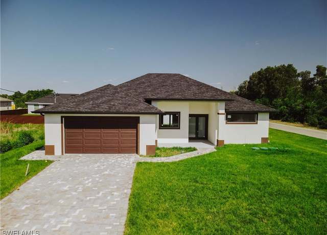 Property at 4705 Diane Ave S, Lehigh Acres, FL 33976, 3 beds, 2.5 baths