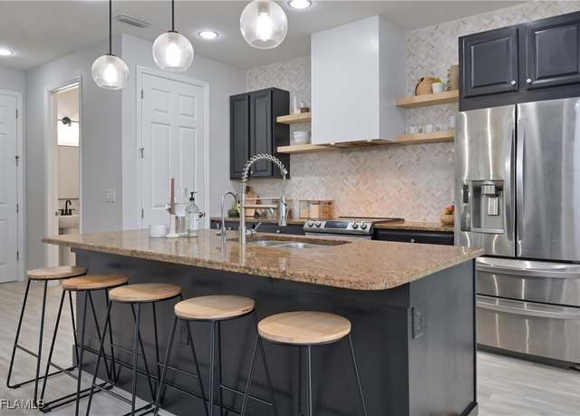 Property at 3544 Brittons Ct, Fort Myers, FL 33916, 5 beds, 2.5 baths