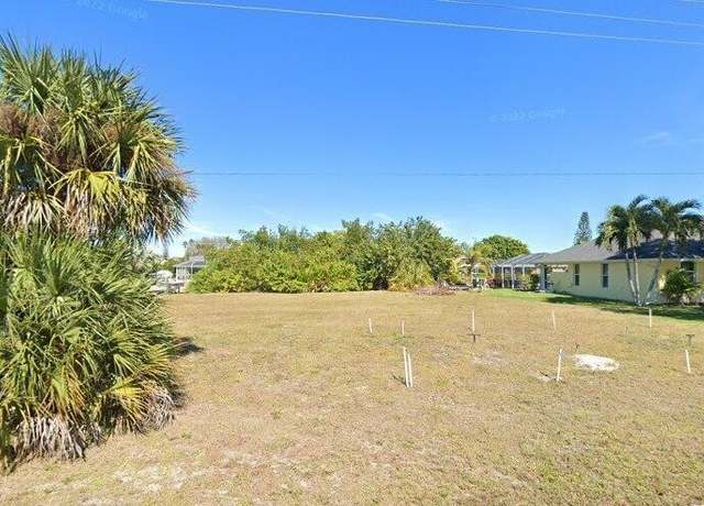 Property at 241 SW 40th St, Cape Coral, FL 33914