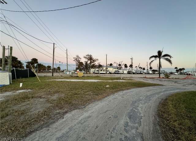 Property at 19281 #4 San Carlos Blvd, Fort Myers Beach, FL 33931