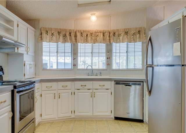 Property at 212 Rainbow Dr, North Fort Myers, FL 33903, 2 beds, 2 baths