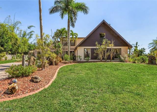 Property at 4625 Berkshire Rd, St. James City, FL 33956, 3 beds, 2 baths
