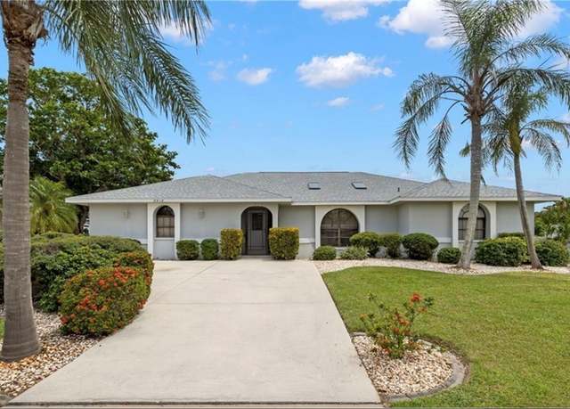 Property at 3919 SE 4th Ave, Cape Coral, FL 33904, 4 beds, 3 baths