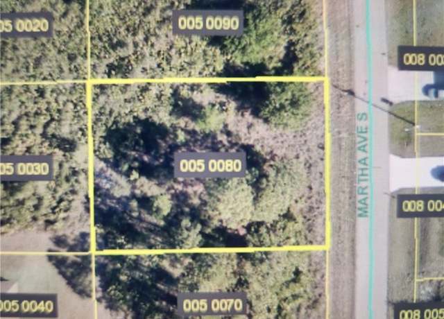 Property at 916 Martha Ave S, Lehigh Acres, FL 33974