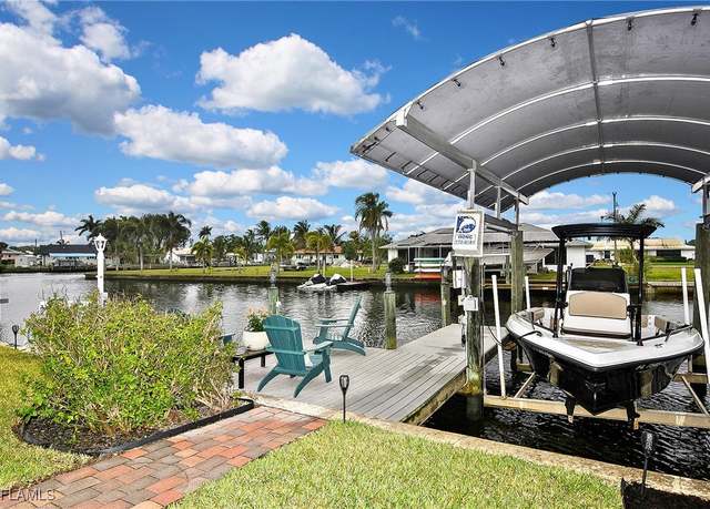 Property at 461 Stipe St, North Fort Myers, FL 33903, 3 beds, 2 baths