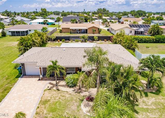 Property at 1305 SE 32nd St, Cape Coral, FL 33904, 3 beds, 2 baths
