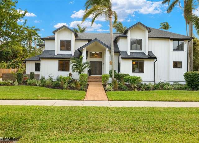Property at 1320 Alcazar Ave, Fort Myers, FL 33901, 5 beds, 3.5 baths