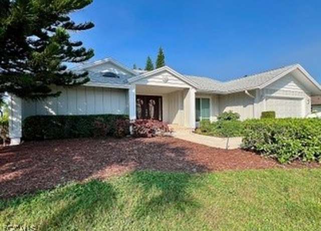 Property at 414 Forest Hills Blvd, Naples, FL 34113, 3 beds, 2 baths