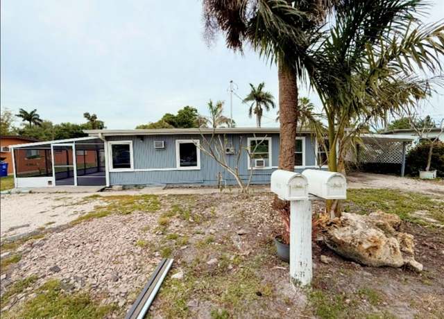 Property at 1115/1117 7th Way, North Fort Myers, FL 33903, 4 beds, 2 baths