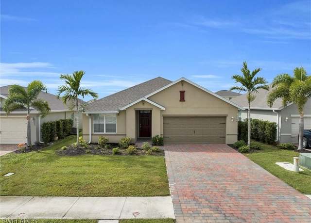 Property at 3304 Acapulco Cir, Cape Coral, FL 33909, 3 beds, 2 baths