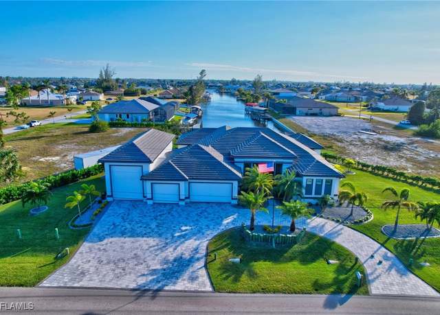 Property at 3604 Kismet Pkwy W, Cape Coral, FL 33993, 3 beds, 3.5 baths