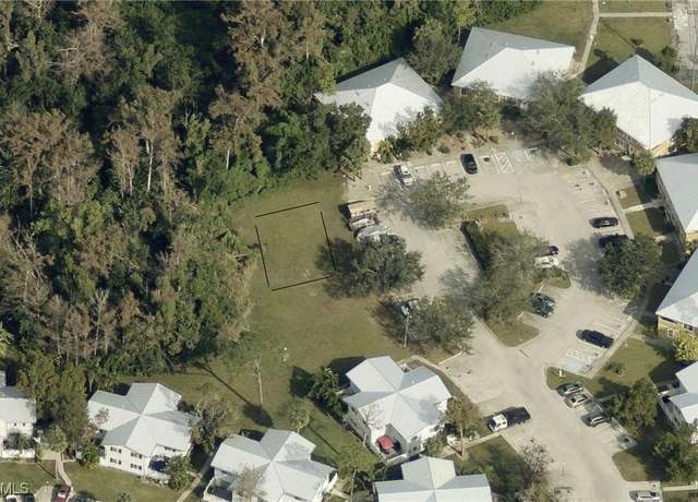 Property at 11888 Corinne Lee Ct, Fort Myers, FL 33907