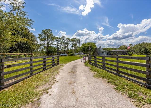 Property at 17110 Silver Panther Ln, Fort Myers, FL 33913, 2 beds, 1 bath