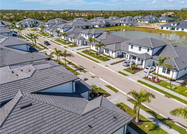 Property at 13068 Georges Cay Pl, Fort Myers, FL 33913, 3 beds, 2.5 baths