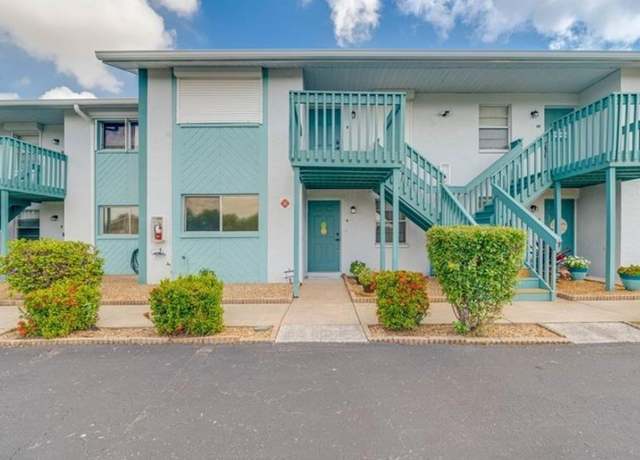 Property at 1005 SE 40th St #4, Cape Coral, FL 33904, 2 beds, 2 baths