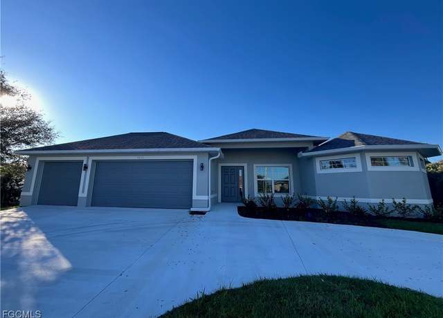 Property at 4012 Country Club Blvd, Cape Coral, FL 33904, 3 beds, 2 baths