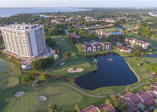 Property at 5260 S Landings Dr #702, Fort Myers, FL 33919, 2 beds, 2 baths