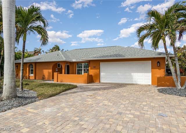 Property at 425 Connecticut St, Fort Myers Beach, FL 33931, 2 beds, 3 baths