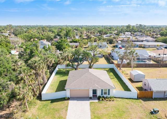 Property at 2554 Lakeshore Cir, Port Charlotte, FL 33952, 3 beds, 2 baths