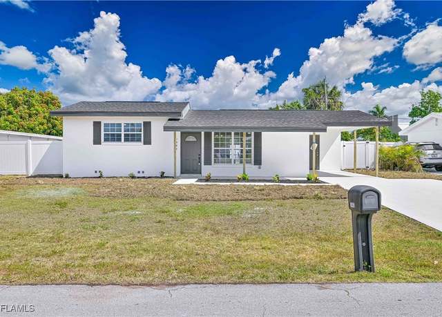 Property at 1443 Davis Dr, Fort Myers, FL 33919, 3 beds, 2 baths
