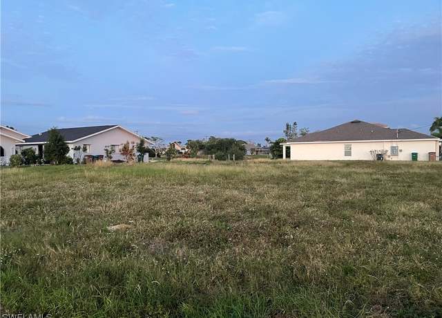 Property at 4013 Skyline Blvd, Cape Coral, FL 33914