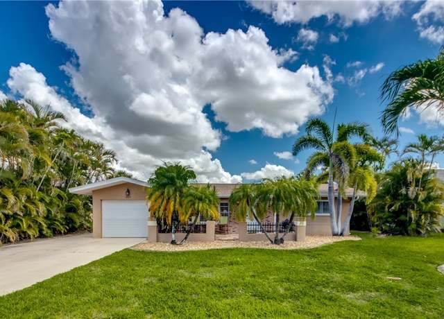 Property at 225 SW 43rd Ln, Cape Coral, FL 33914, 2 beds, 1 bath