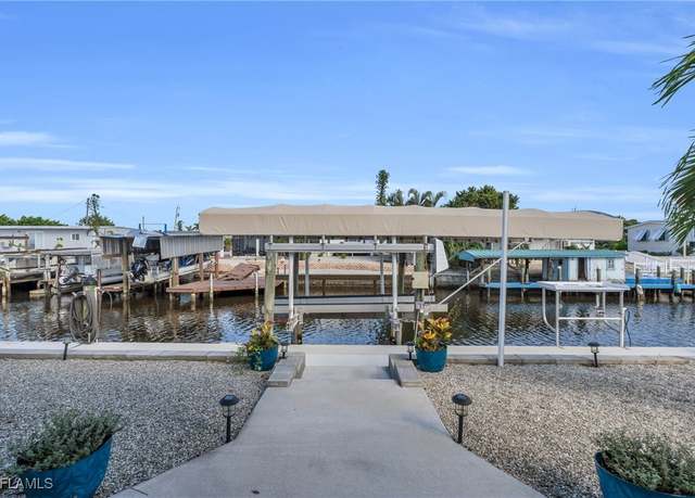 Property at 4858 Sandpiper Dr, St. James City, FL 33956, 2 beds, 2 baths