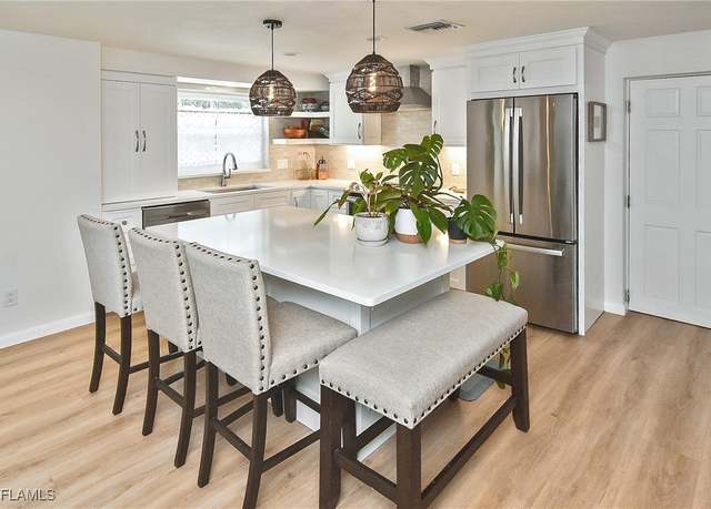 Property at 2466 N Westwood Dr, North Fort Myers, FL 33917, 2 beds, 2 baths