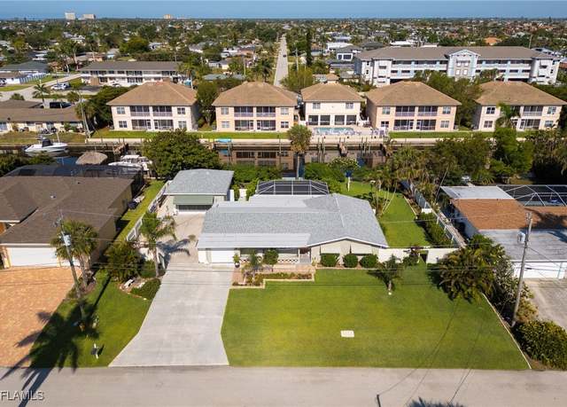 Property at 5128 York Ct, Cape Coral, FL 33904, 3 beds, 2 baths