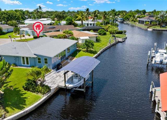 Property at 5943 Baker Ct, Fort Myers, FL 33919, 4 beds, 3 baths