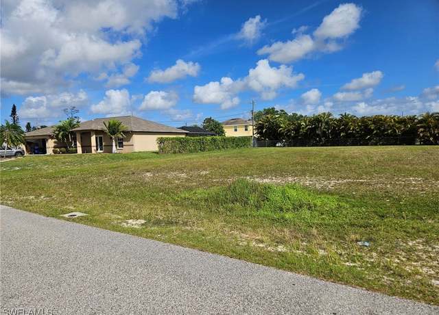 Property at 715 SW 5th St, Cape Coral, FL 33991