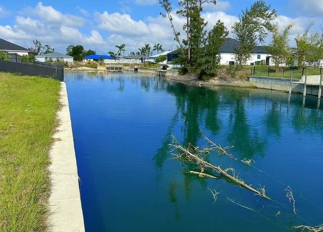 Property at 633 SW 13th St, Cape Coral, FL 33991