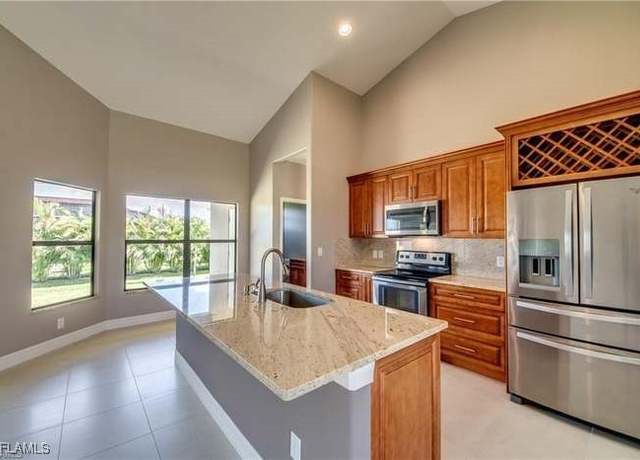 Property at 1425 NW 10th Ter, Cape Coral, FL 33993, 3 beds, 2 baths