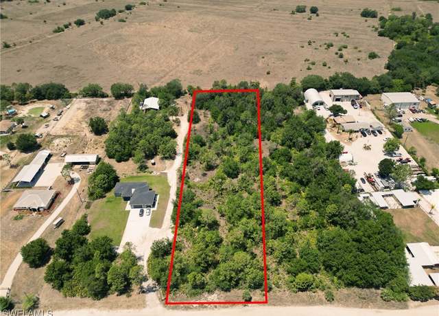 Property at 11810 Shawnee Rd, Fort Myers, FL 33913