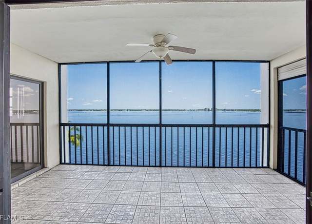 Property at 1901 Clifford St #603, Fort Myers, FL 33901, 2 beds, 2 baths