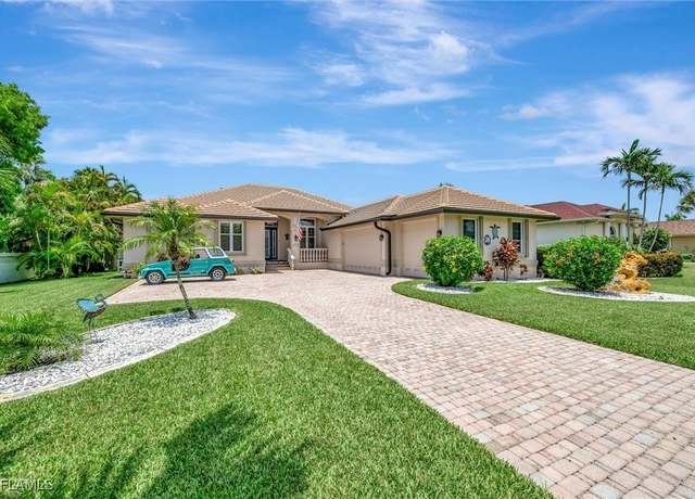 Property at 15250 Intracoastal Ct, Fort Myers, FL 33908, 3 beds, 2.5 baths