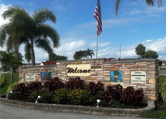 Property at 4920 Pinfish Ln, St. James City, FL 33956, 2 beds, 2 baths
