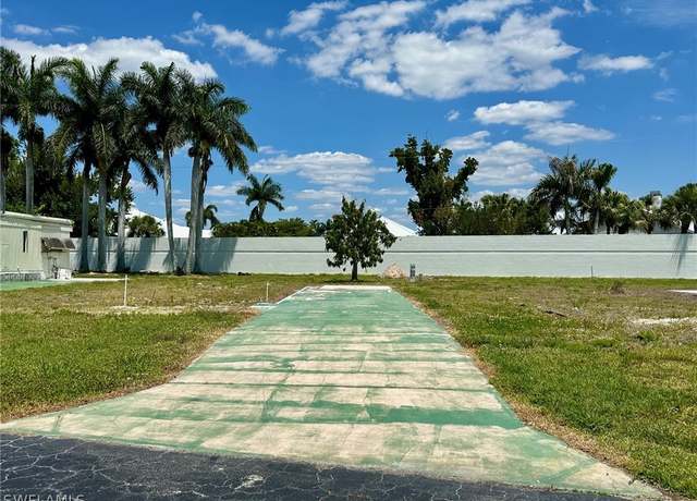 Property at 60 Poplar Pl, Fort Myers, FL 33908