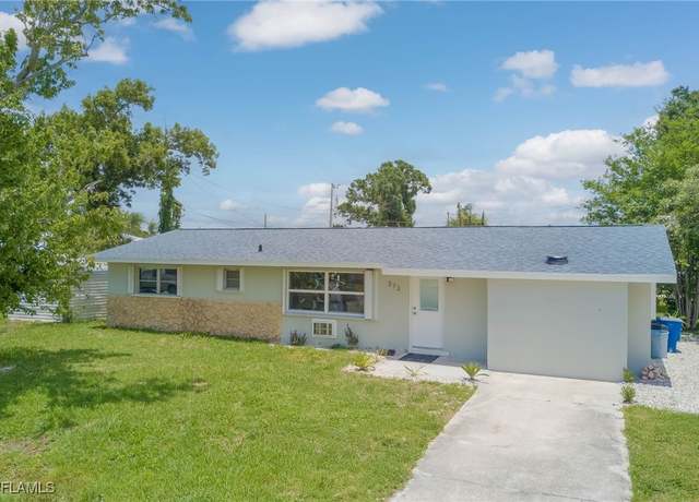 Property at 372 Park Lane Dr, North Fort Myers, FL 33917, 3 beds, 2 baths