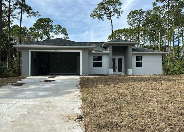 Property at 910 Emerald St, Labelle, FL 33935, 4 beds, 2 baths